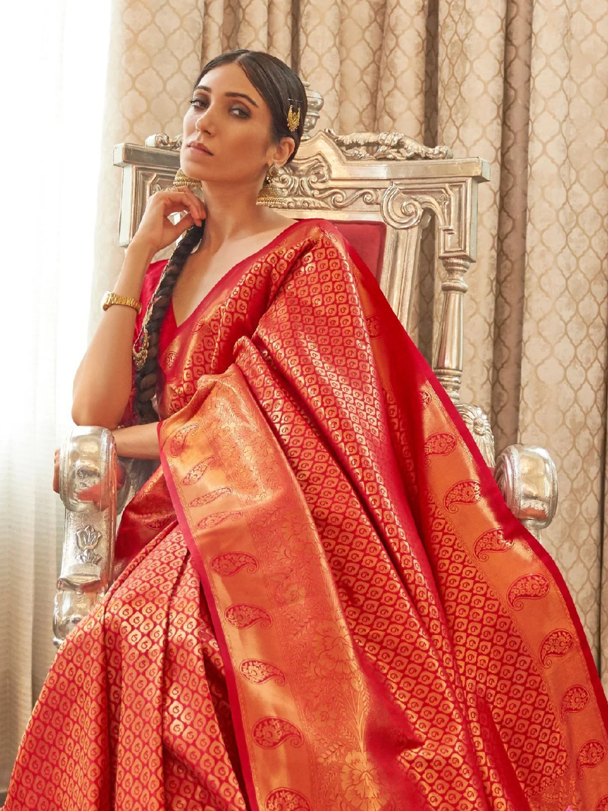 Odette Red Woven Design Silk Blend Saree With Unstitched Blouse For Women - Image 2