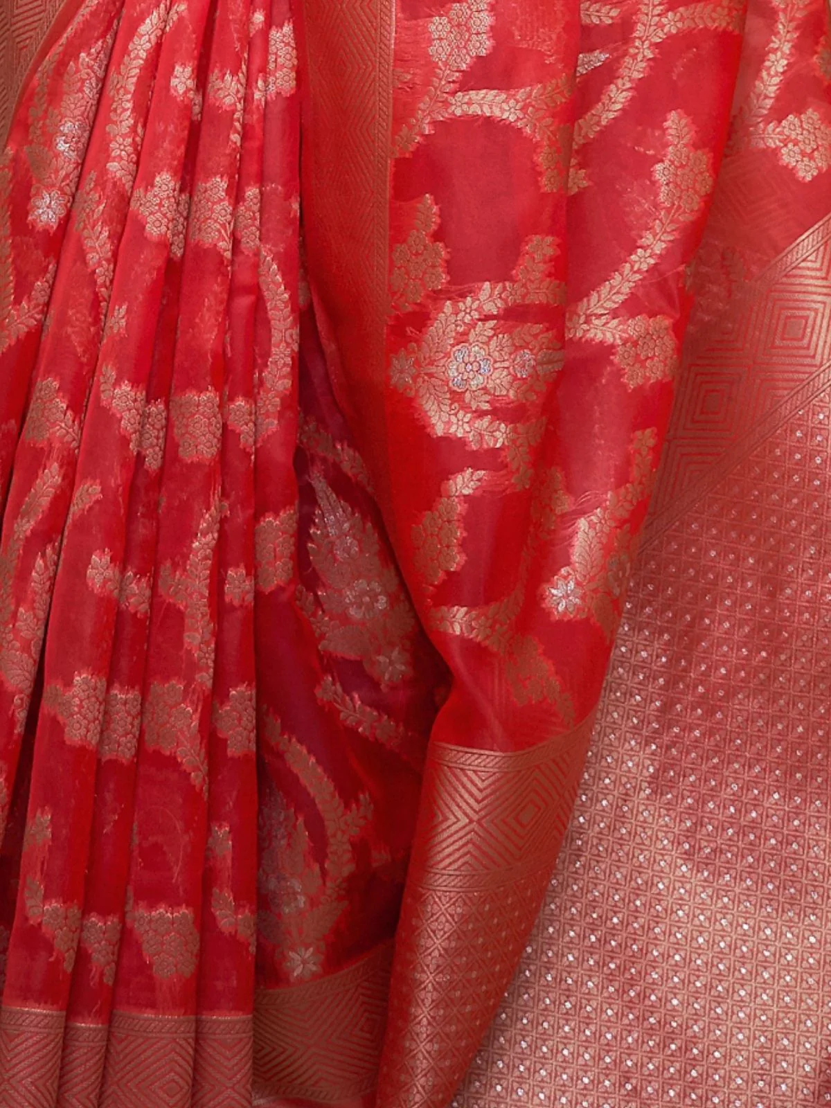 Odette Red Woven Design Silk Blend Saree With Unstitched Blouse For Women - Image 4