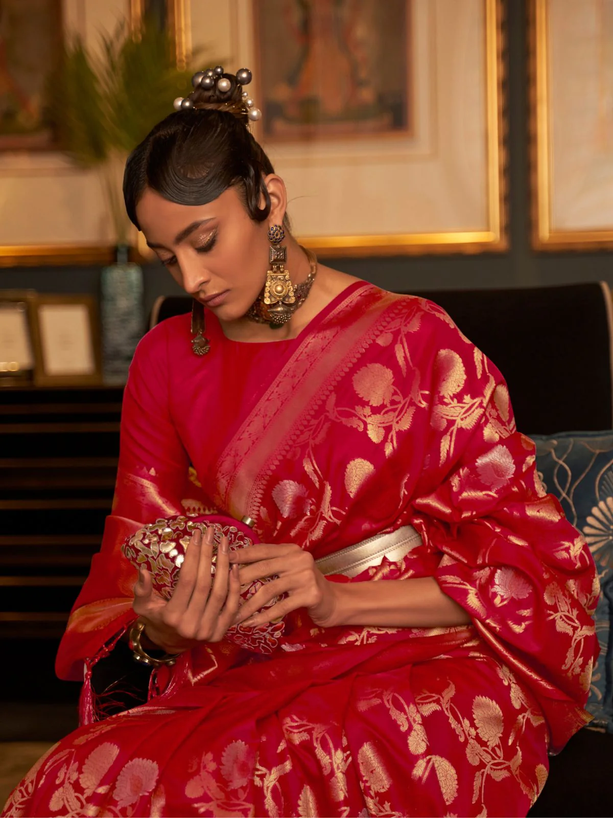 Odette Red Woven Design Silk Blend Saree With Unstitched Blouse For Women - Image 2