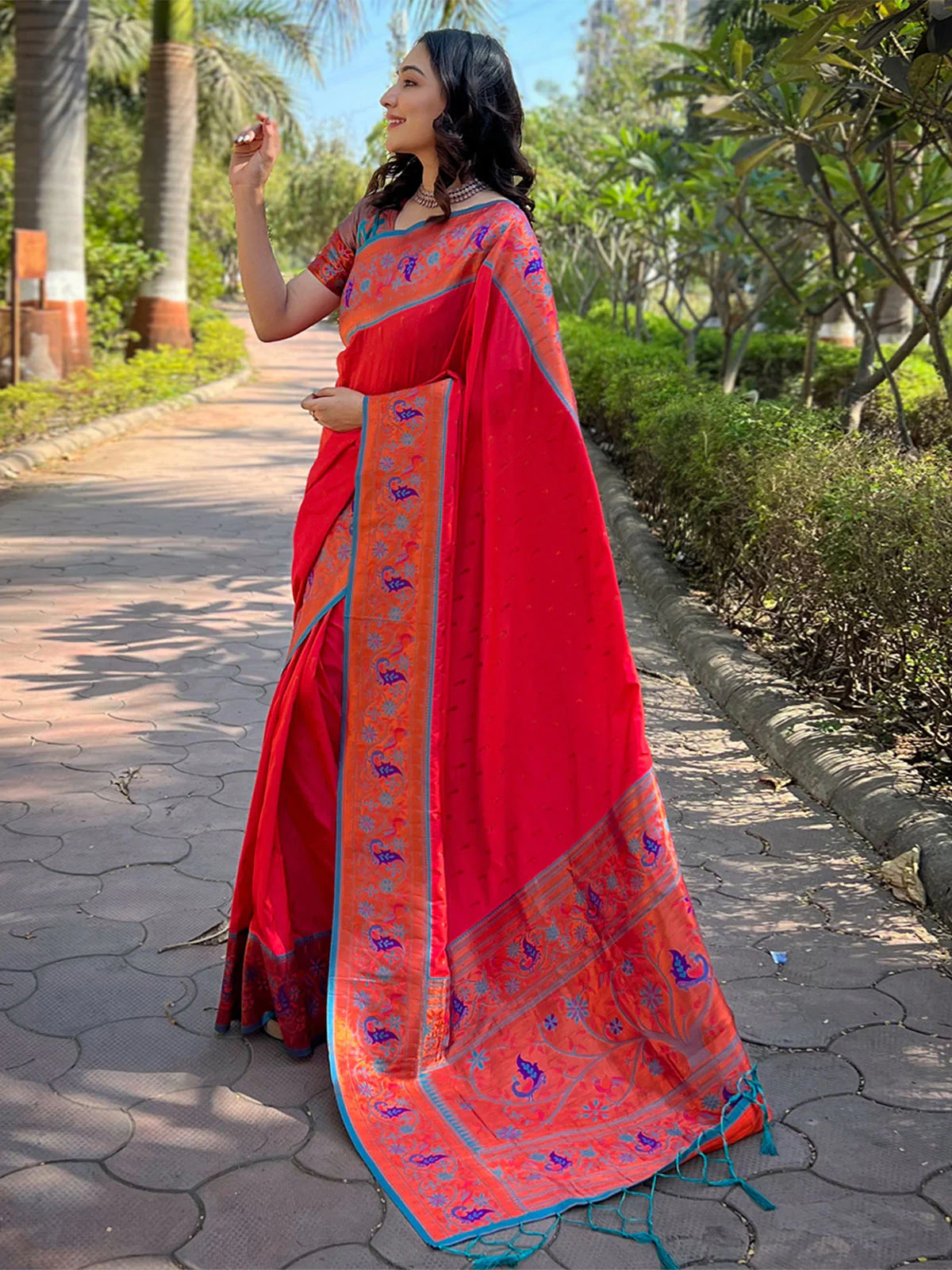 Odette Red Woven Design Silk Blend Saree With Unstitched Blouse For Women - Image 2