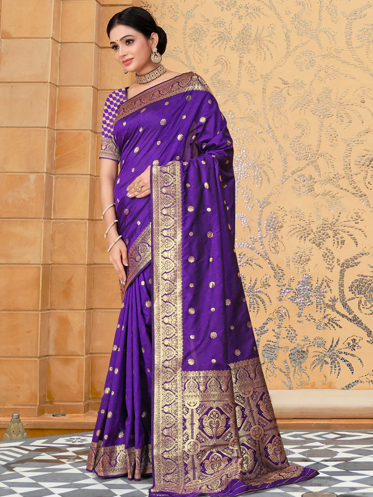 Odette Purple Banarasi Woven Saree With Unstitched Blouse For Women - Image 3