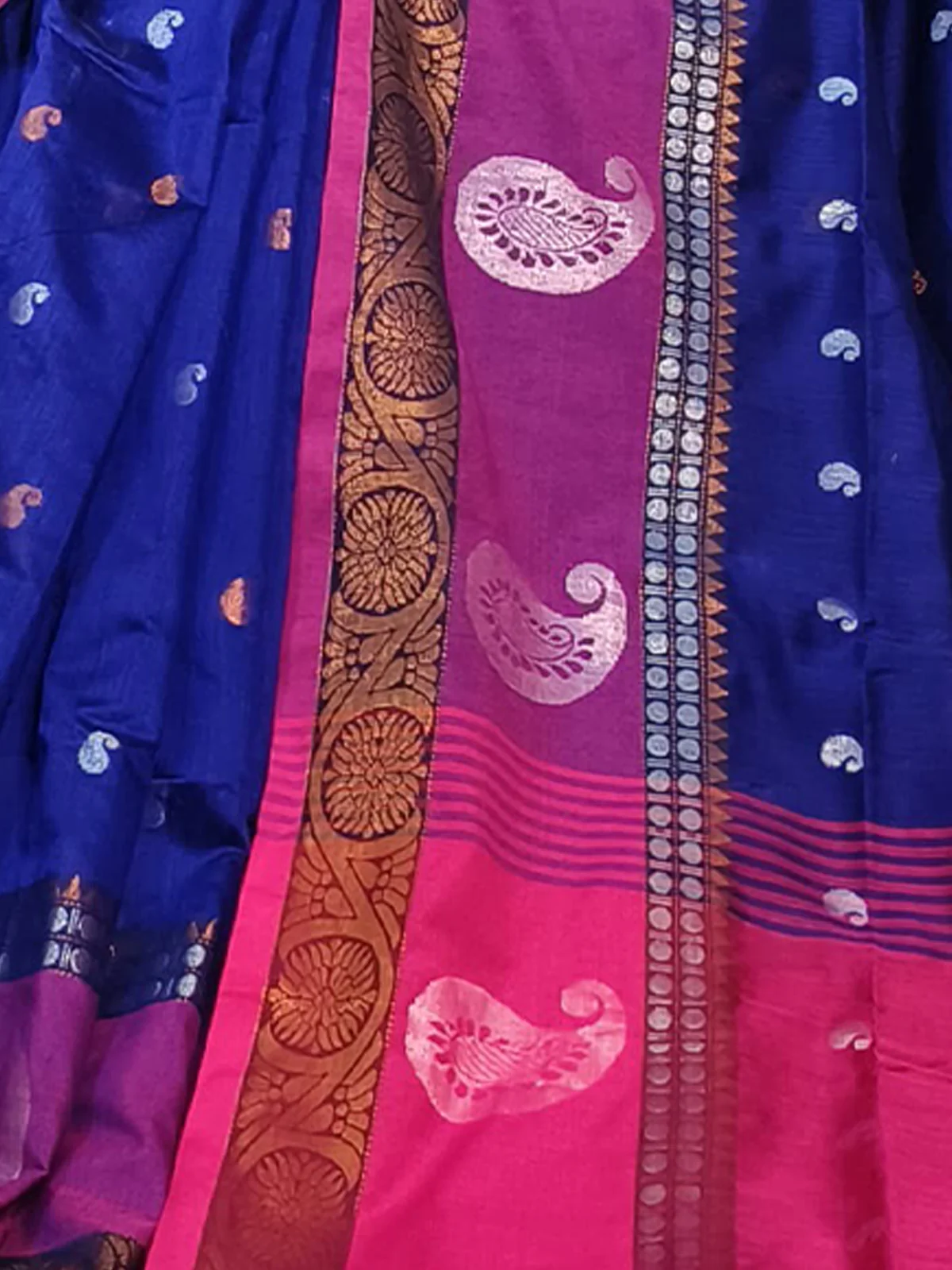 Odette Royal Blue Silk Blend Saree with Unstitched Blouse For Women - Image 4