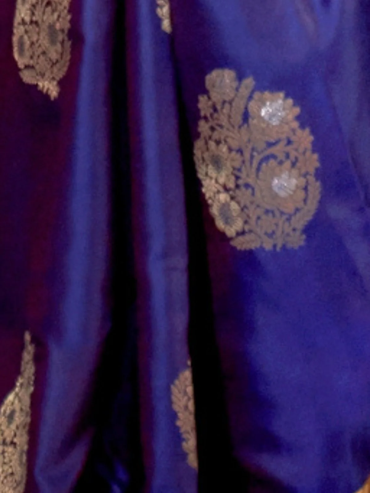 Odette Royal Blue Satin Woven Saree With Unstitched Blouse For Women - Image 3