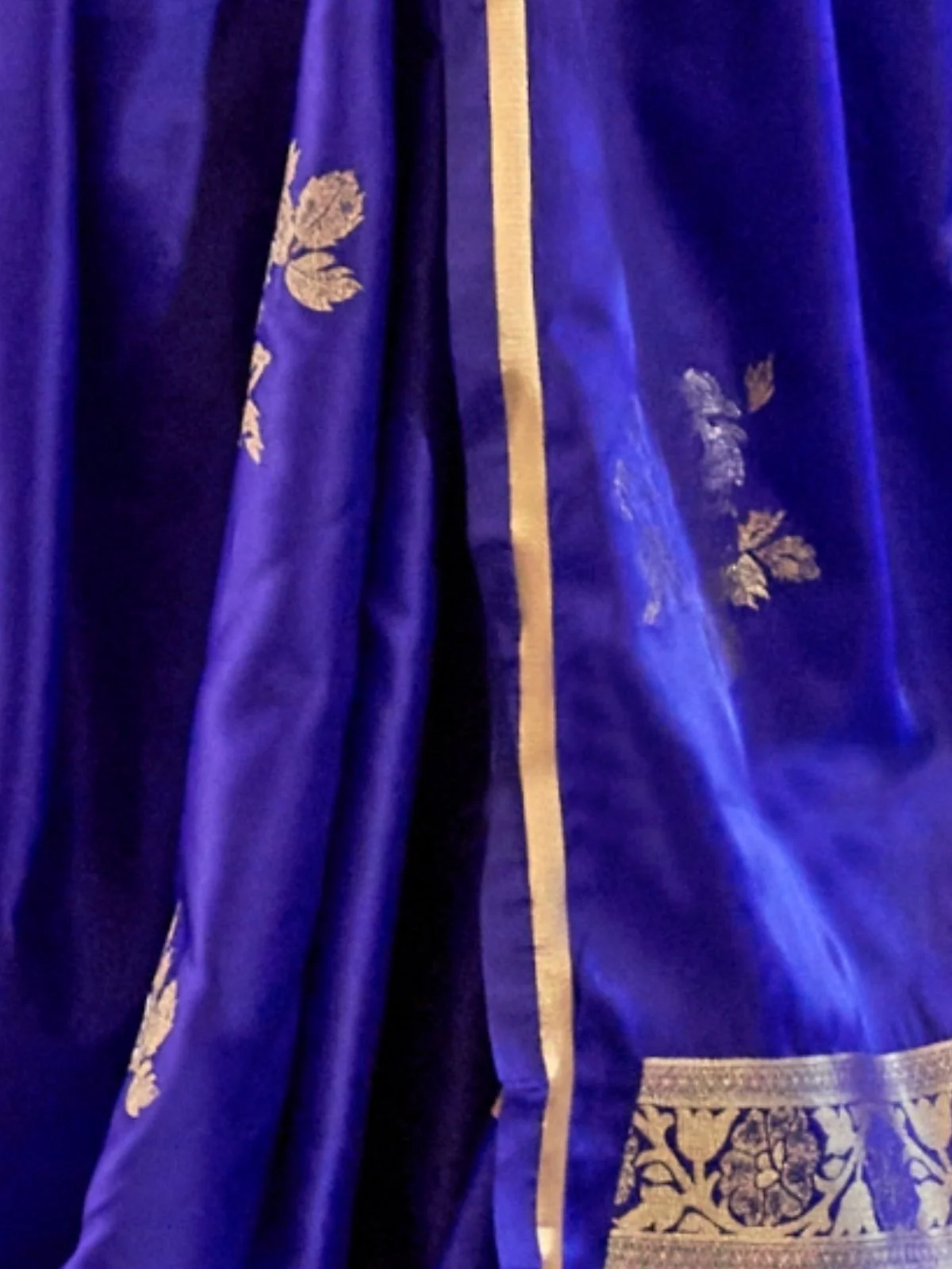 Odette Royal Blue Silk Blend Woven Saree With Unstitched Blouse For Women - Image 3