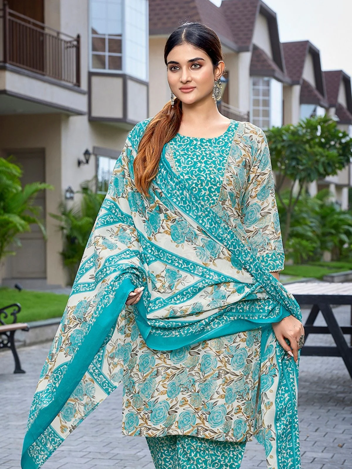 Odette Sea Green Cotton Blend Printed Stiched Kurta Set For Women - Image 4