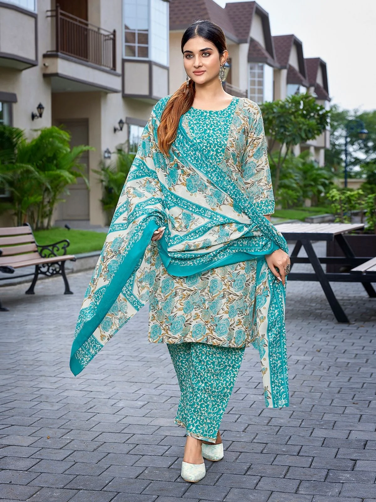 Odette Sea Green Cotton Blend Printed Stiched Kurta Set For Women - Image 7