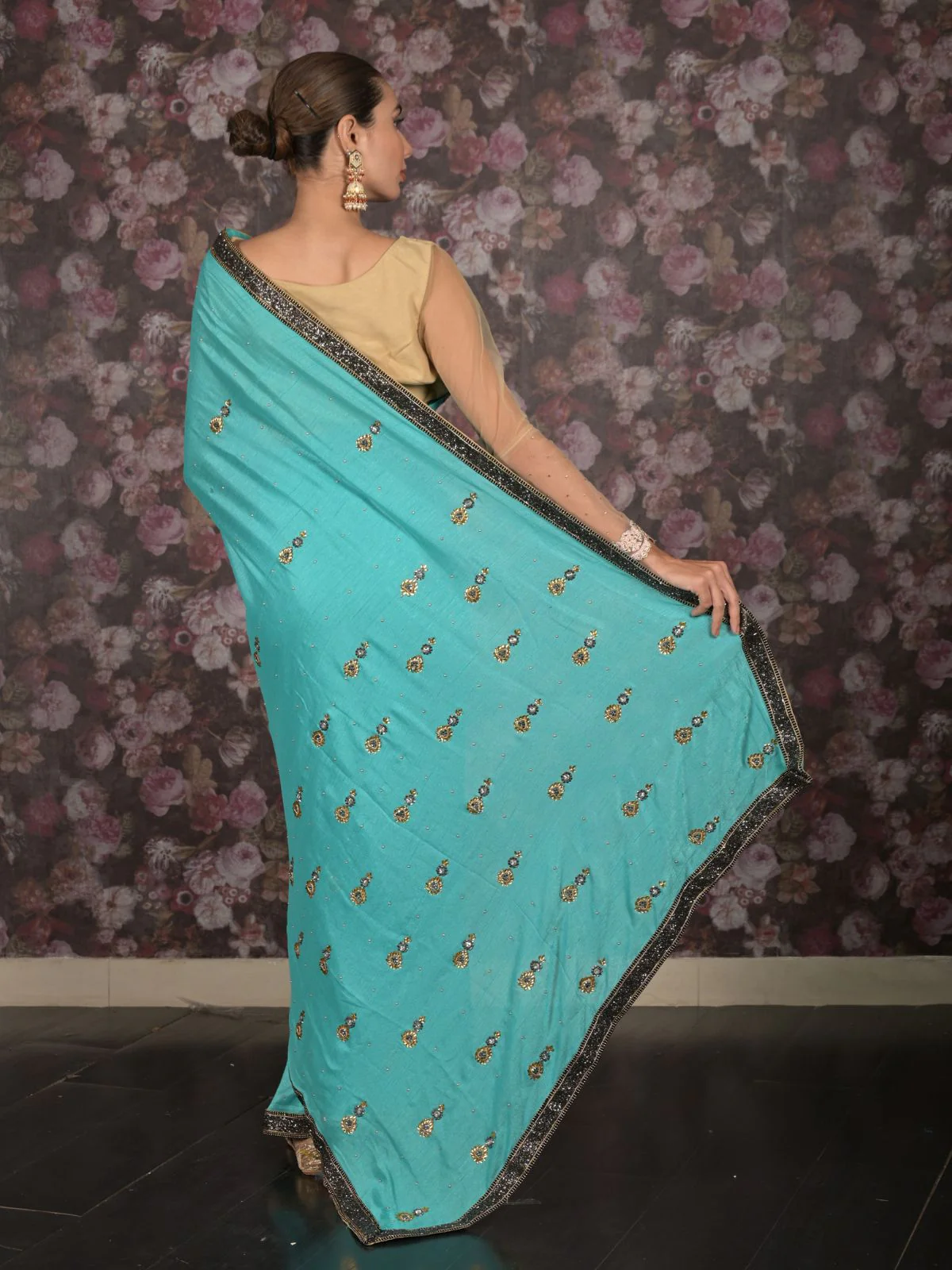 Odette Sea Green Embellished Tissue Silk Saree with Unstitched Blouse for Women - Image 4