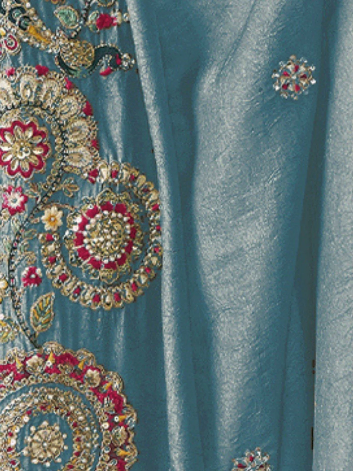 Odette Sea Green Georgette Crush Embroidered Elegant Saree For Women - Image 4