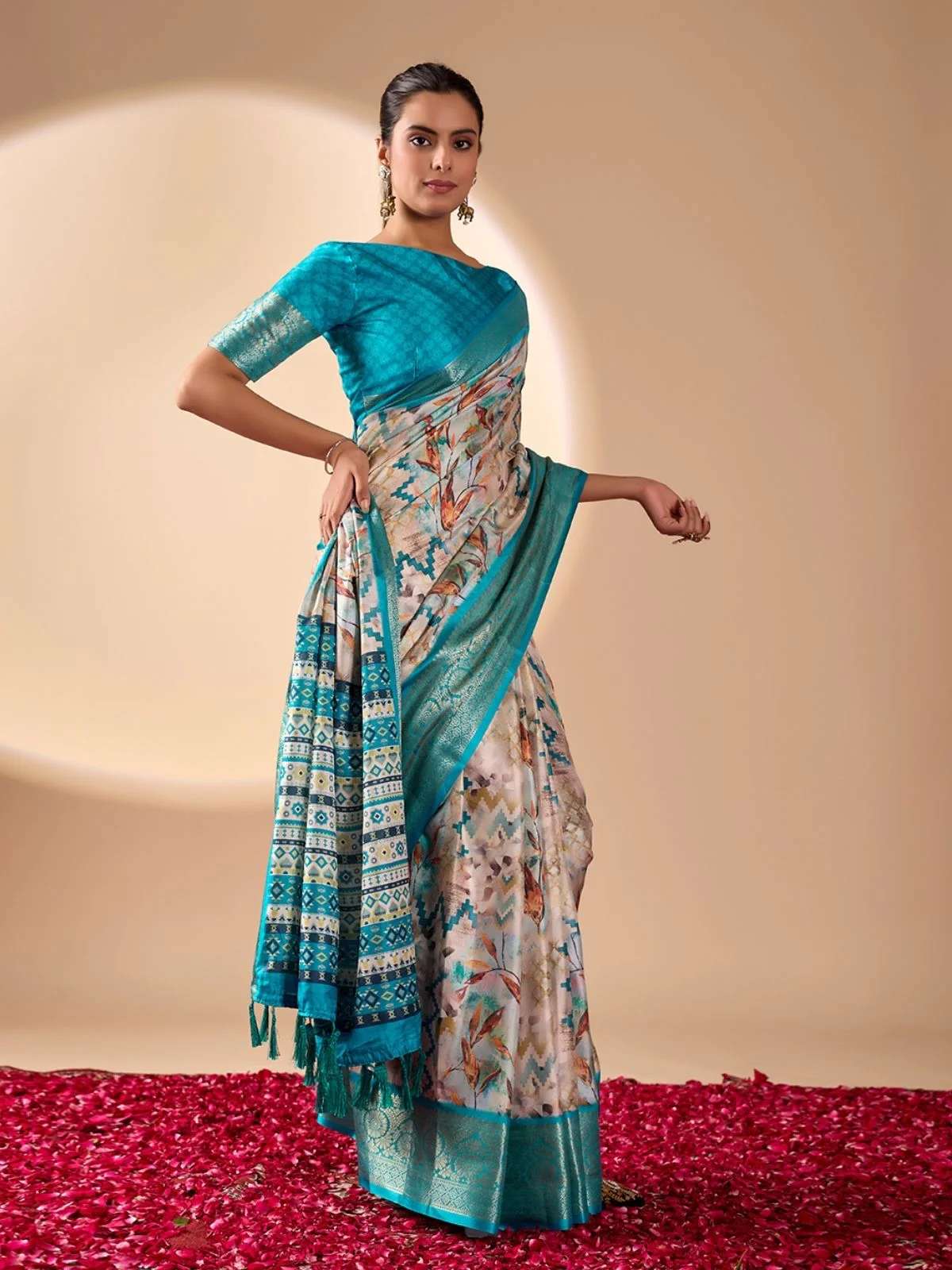 Odette Sea Green Silk Blend Printed Saree For Women - Image 2
