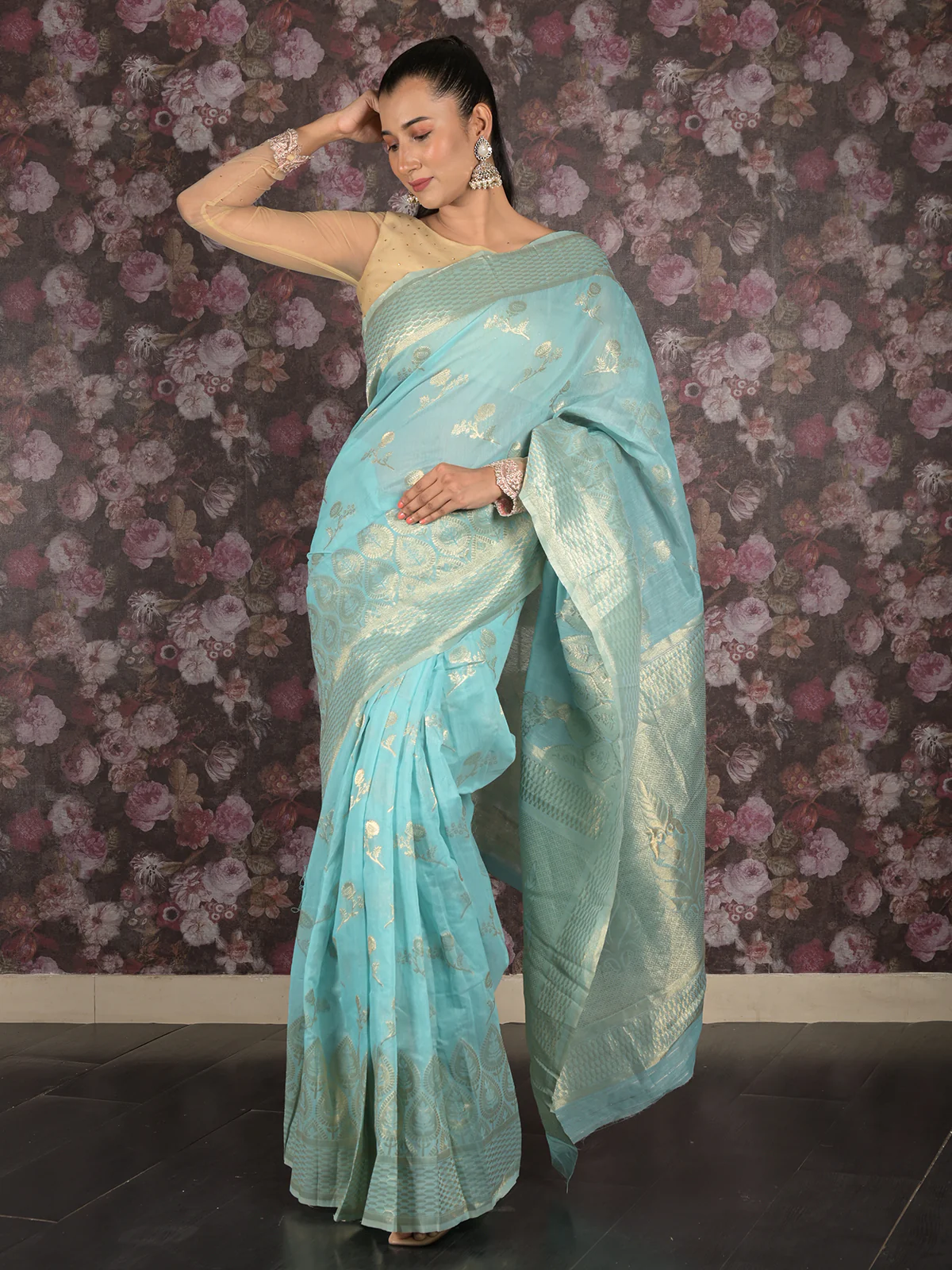 Odette Sea Green Silk Blend Saree With Unstitched Blouse For Women - Image 2