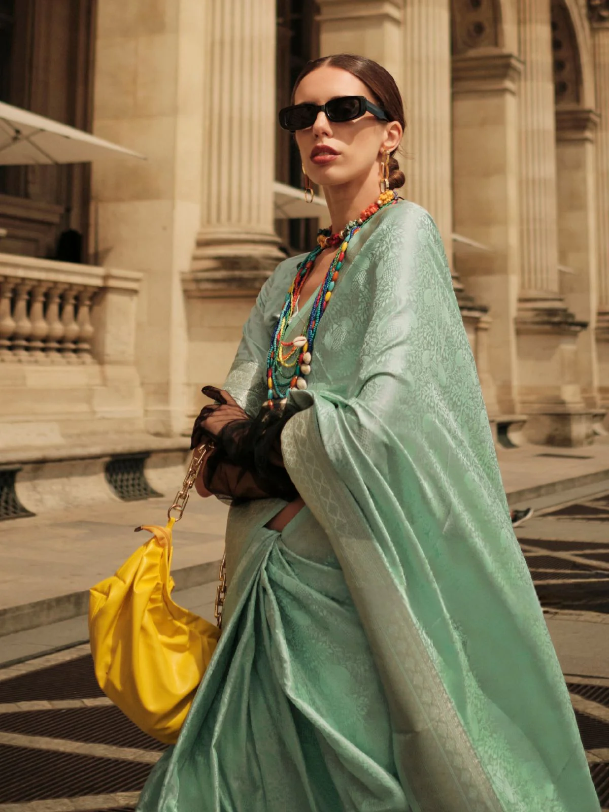 Odette Sea Green Silk Blend Woven Saree With Unstitched Blouse For Women - Image 2