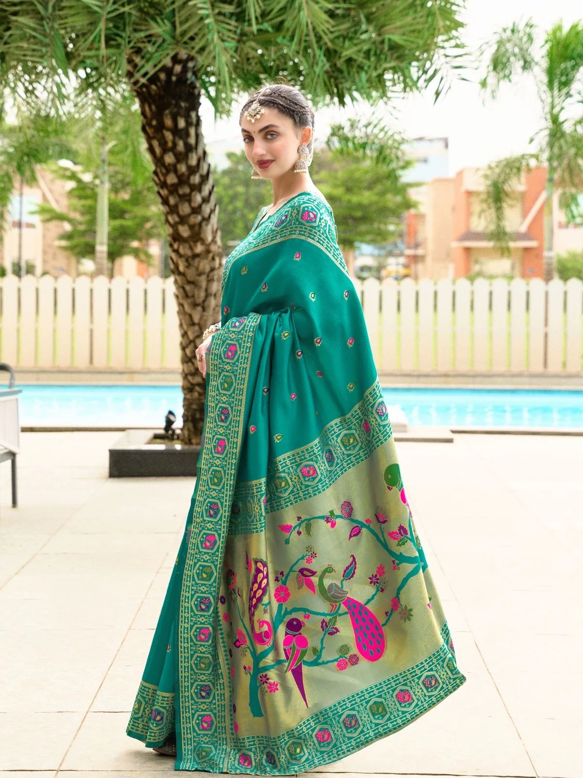 Odette Sea Green Silk Woven Paithani Saree For Women - Image 3