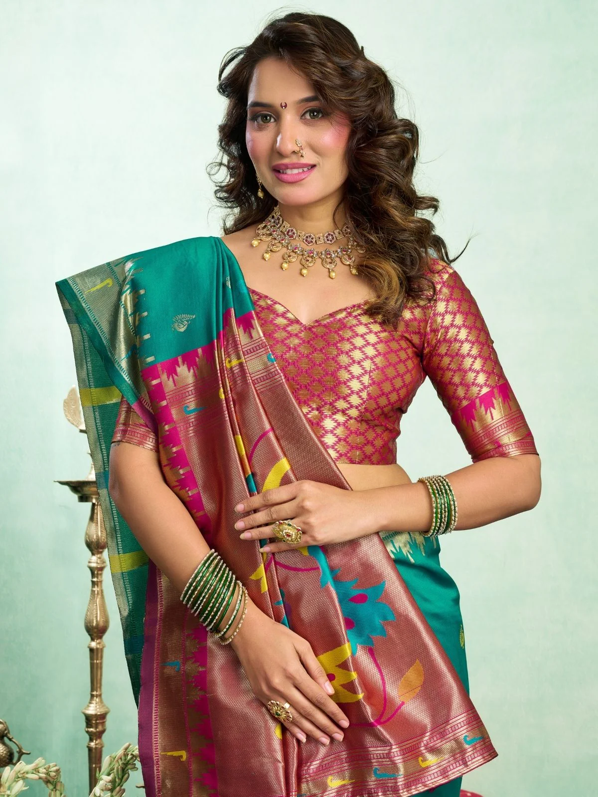 Odette Sea Green Silk Woven Paithani Saree For Women - Image 5
