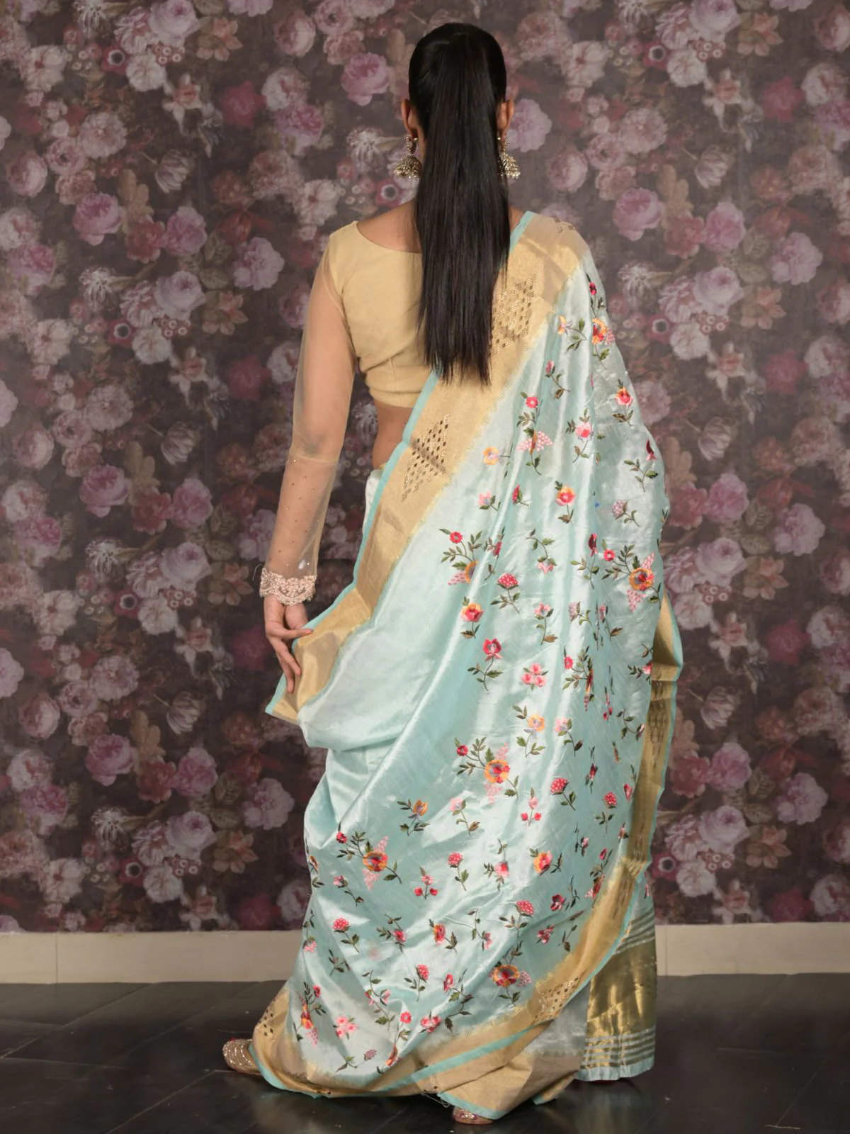 Odette Sea Green Woven Cotton Blend Saree With Unstitched Blouse For Women - Image 4