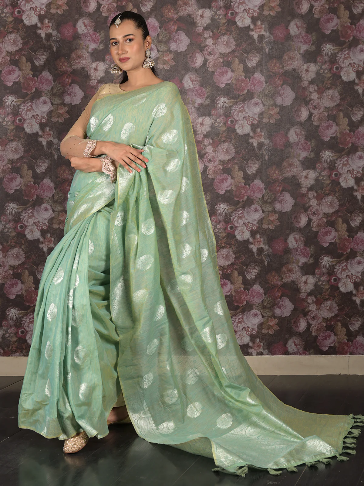 Odette Sea Green Woven Cotton Silk Blend Saree With Unstitched Blouse For Women - Image 2