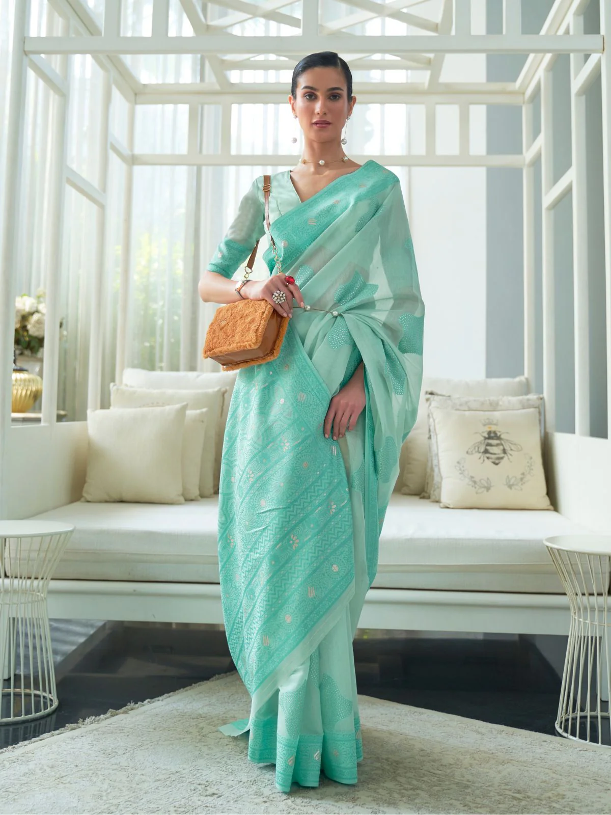 Odette Sea Green Woven Design Cotton Blend Saree With Unstitched Blouse For Women - Image 2