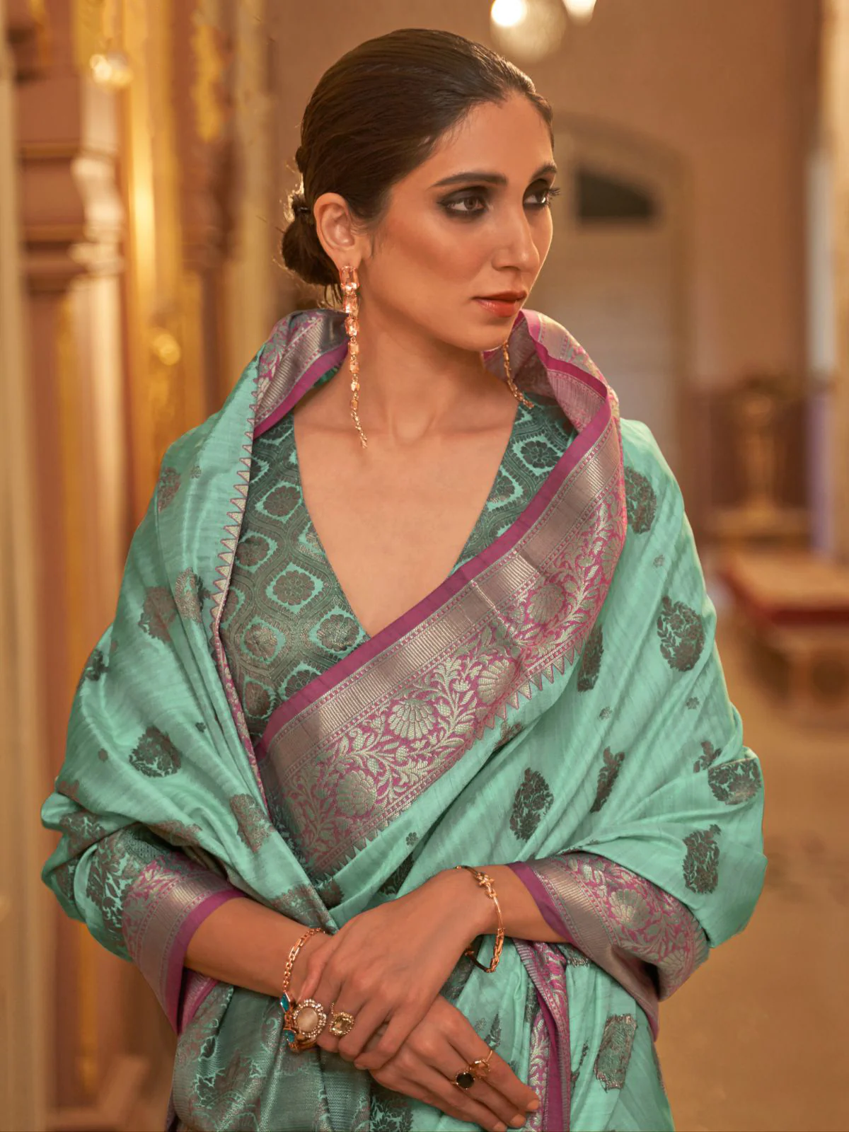 Odette Sea Green Woven Design Silk Blend Saree With Unstitched Blouse For Women - Image 2
