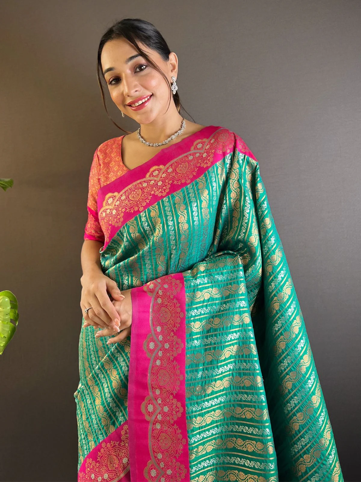 Odette Sea Green Woven Design Soft Silk Saree With Unstitched Blouse For Women - Image 3