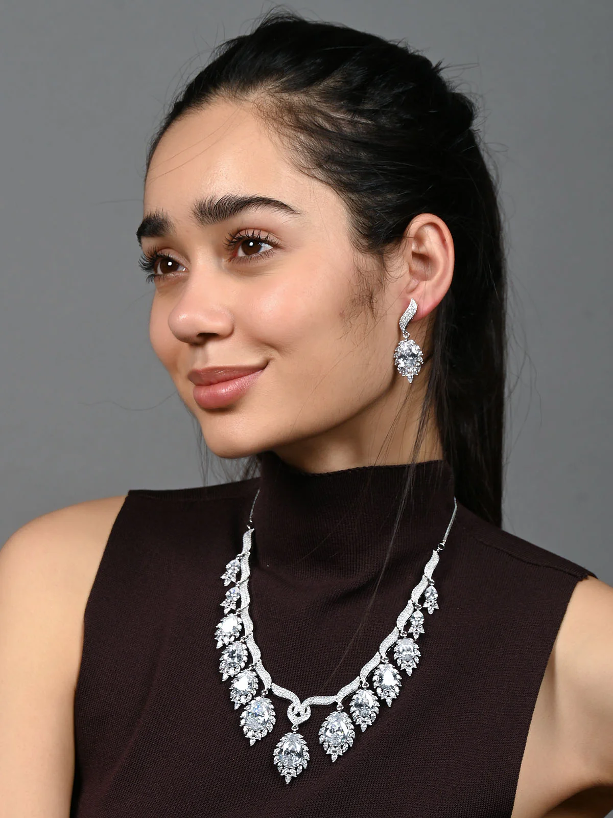 Odette Silver Alloy Embellished Jewellery Set For Women - Image 2