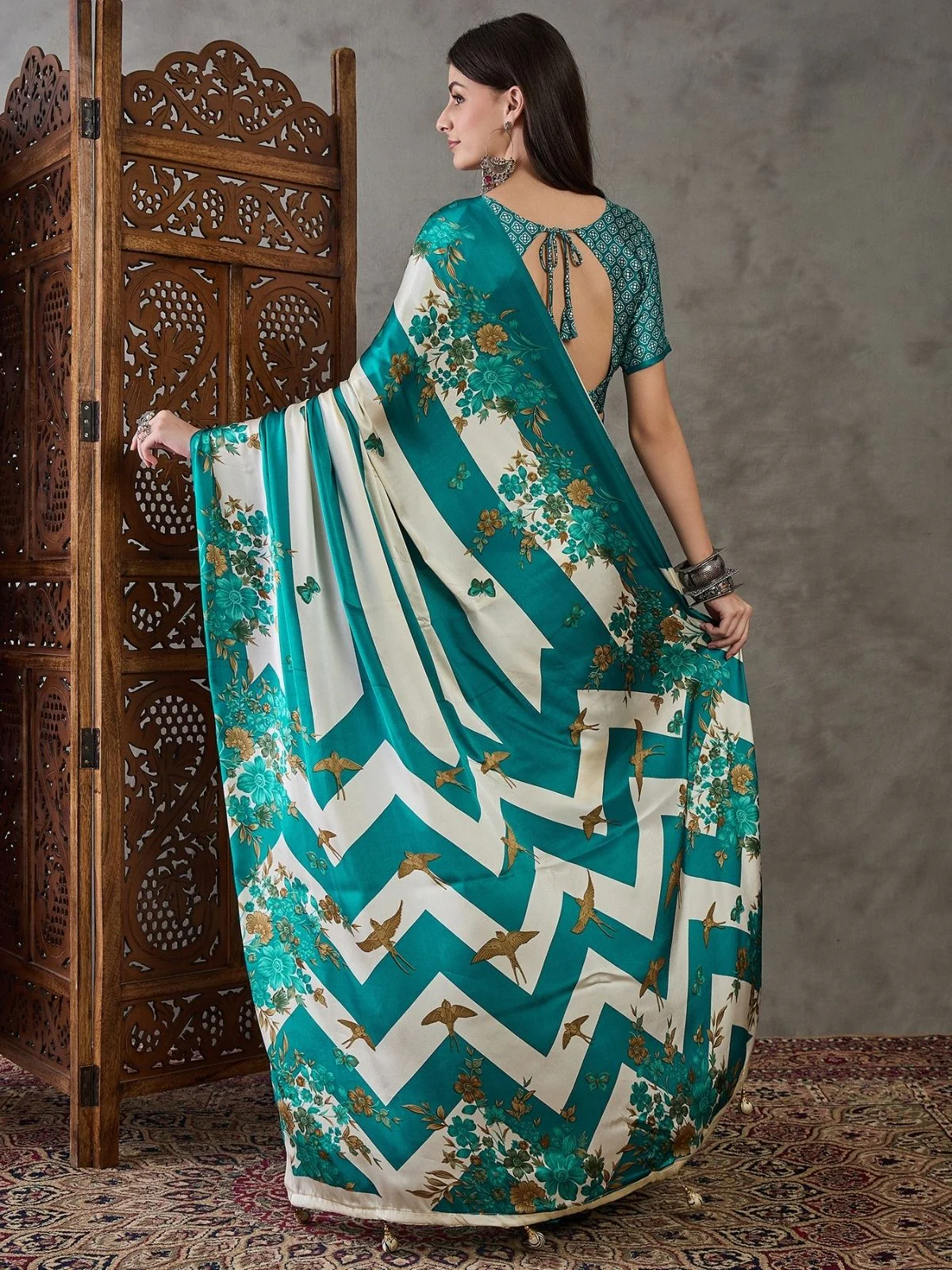Odette Sky Blue And White Silk Blend Printed Elegant Saree For Women - Image 2
