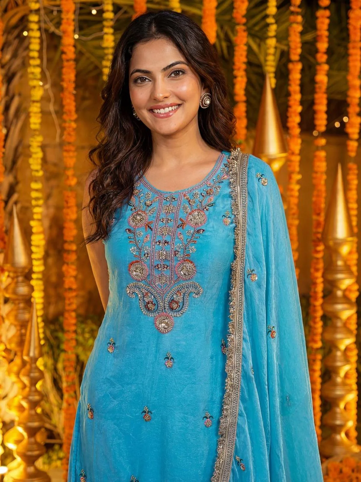 Odette Sky Blue Chiffon Solid Stitched Kurta Set For Women - Image 3