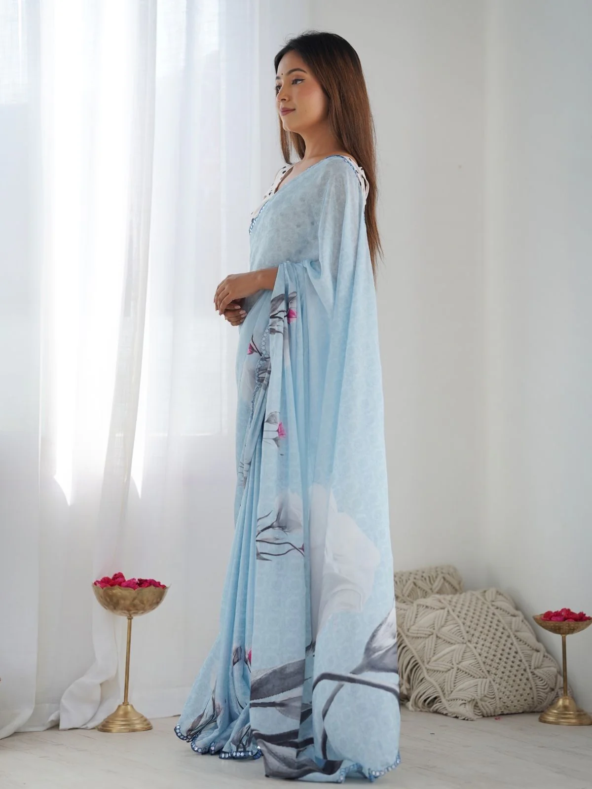 Odette Sky Blue Chinon Printed Saree With Unstitched Blouse For Women - Image 3