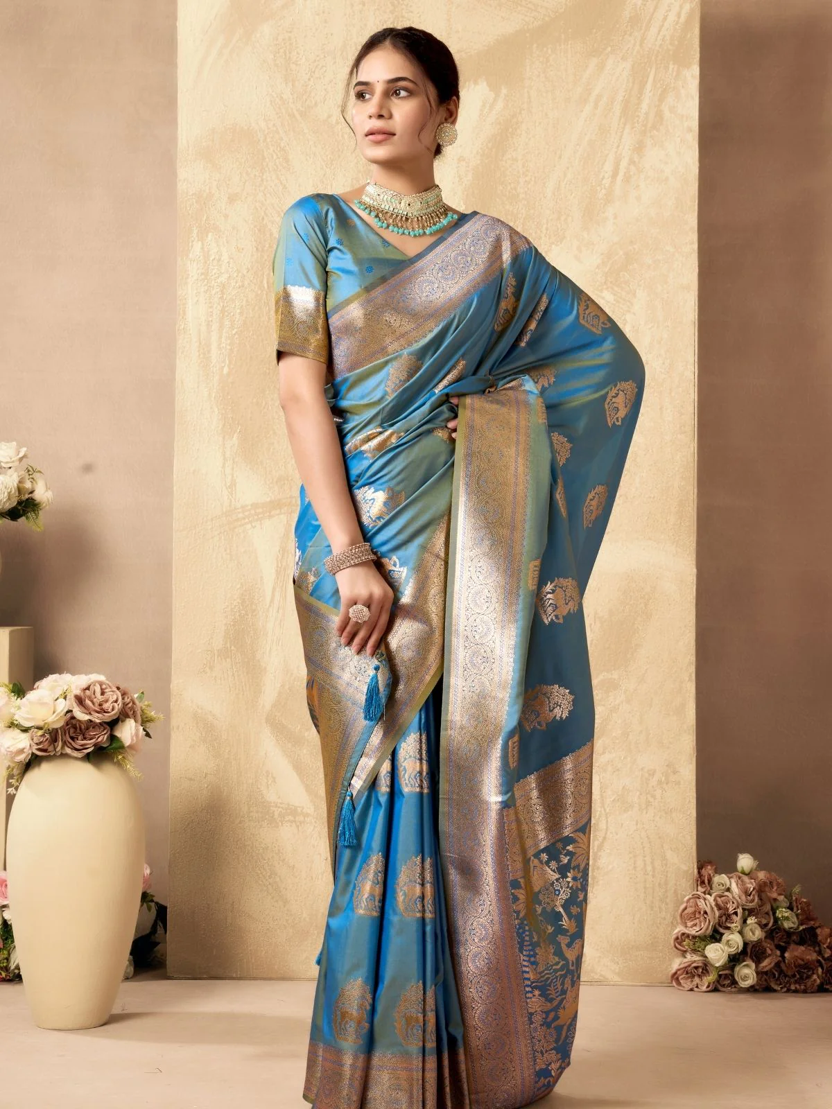 Odette Sky Blue Silk Blend Woven Saree For Women - Image 3