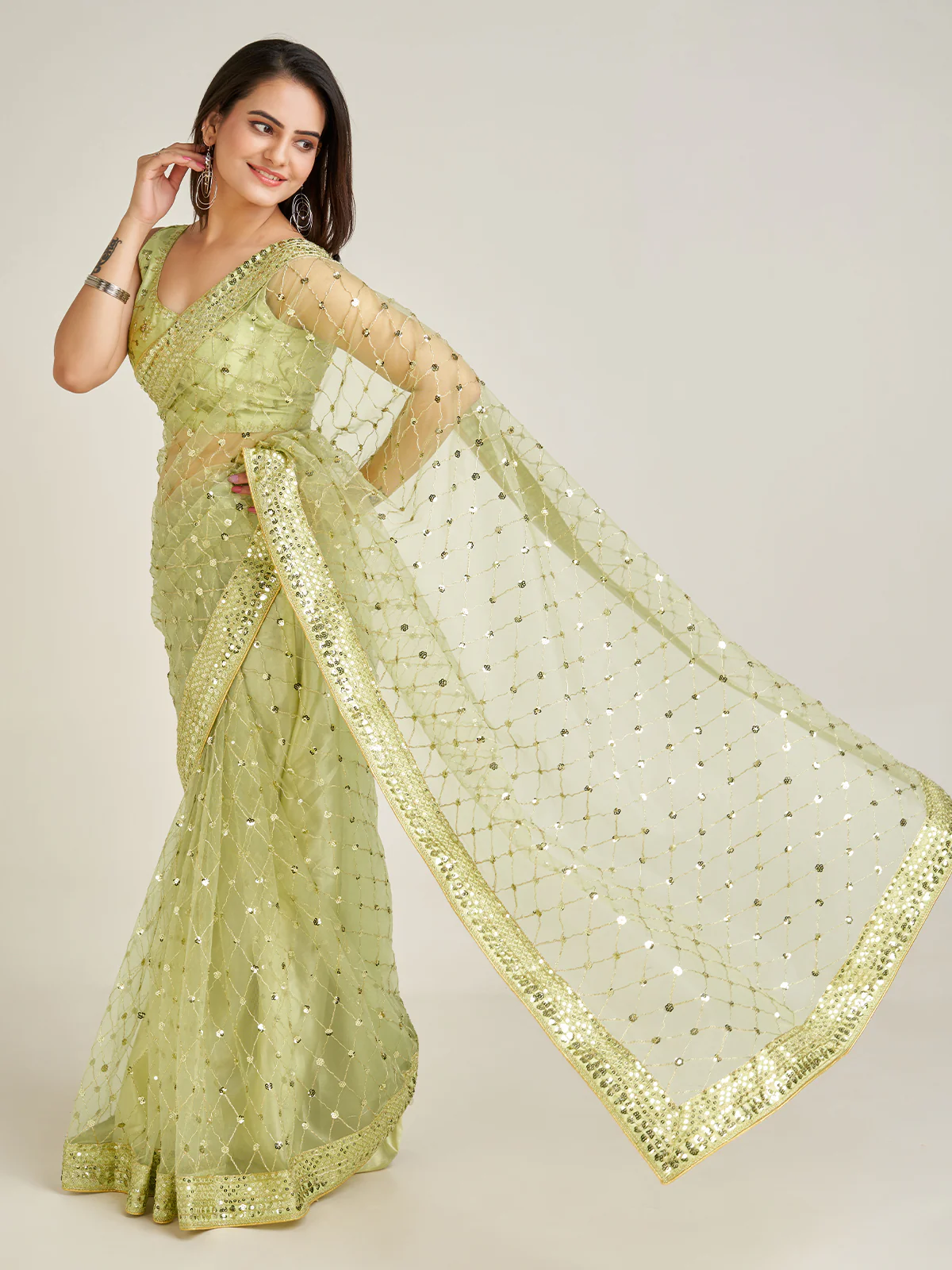 Odette Women Sparkling Green Net Sequins Saree - Image 2