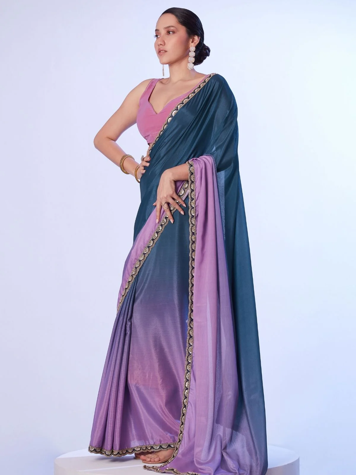 Odette Teal Blue And Pink Chinon Lace Work Saree With Unstitched Blouse For Women - Image 2