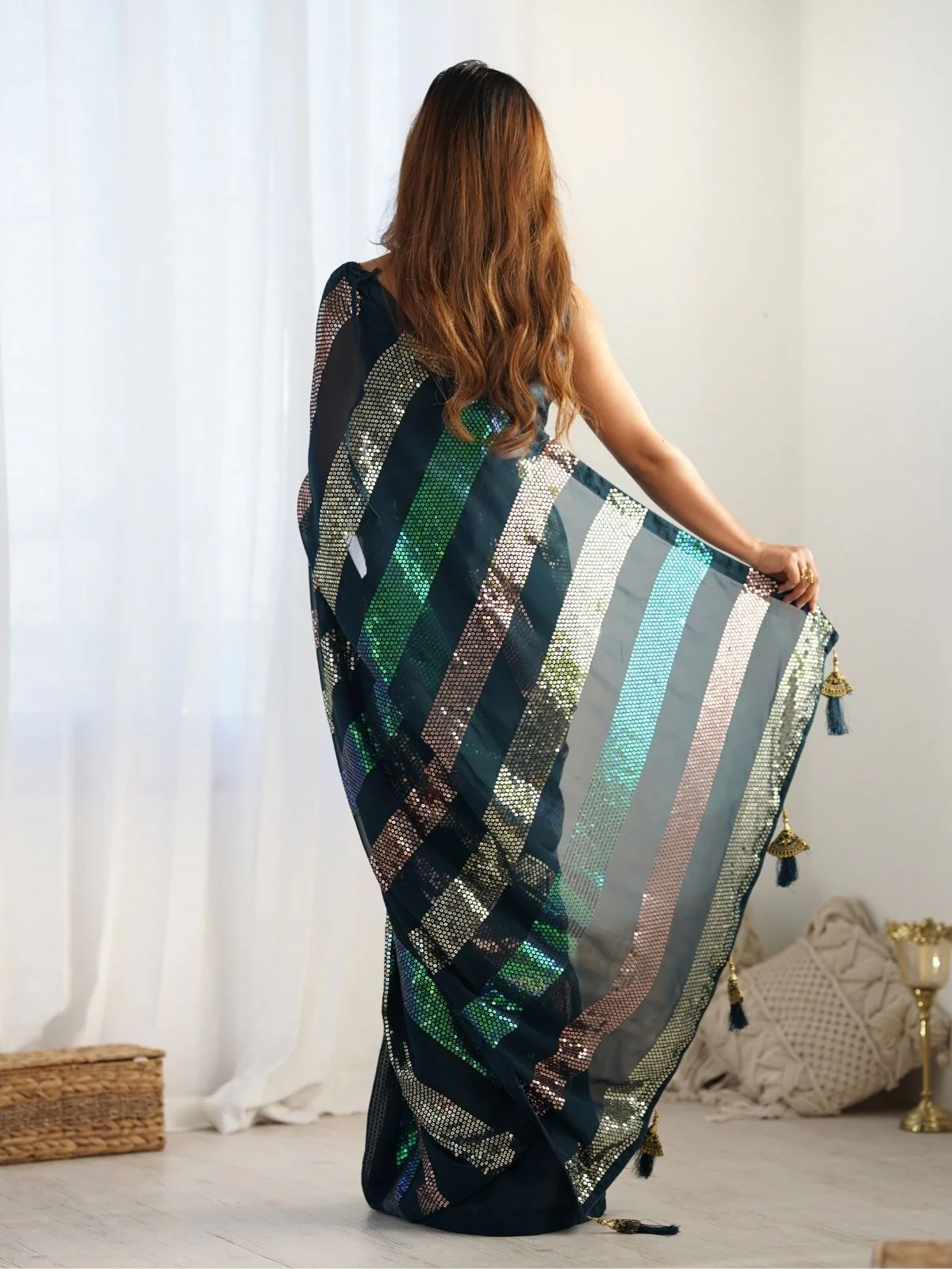 Odette Teal Blue Georgette Embellished Saree With Unstitched Blouse For Women - Image 4