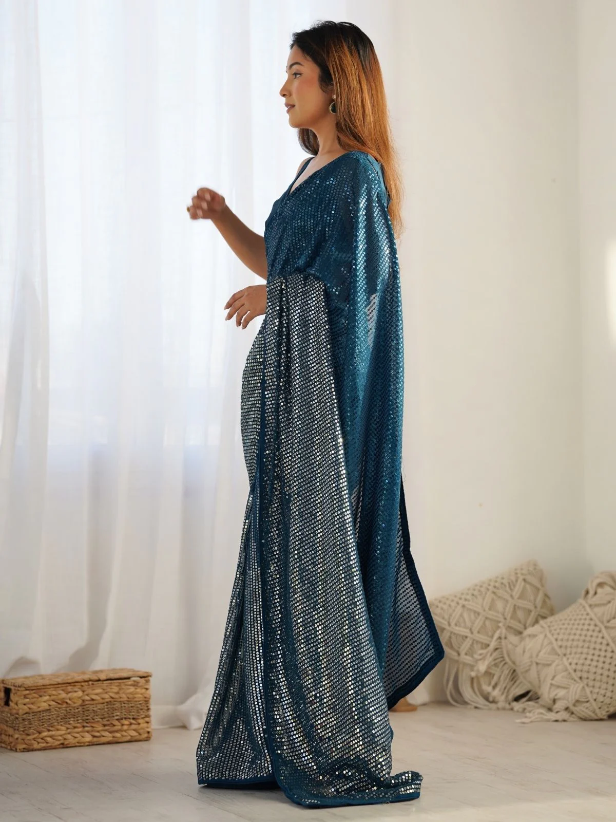 Odette Teal Blue Georgette Embellished Saree With Unstitched Blouse For Women - Image 3