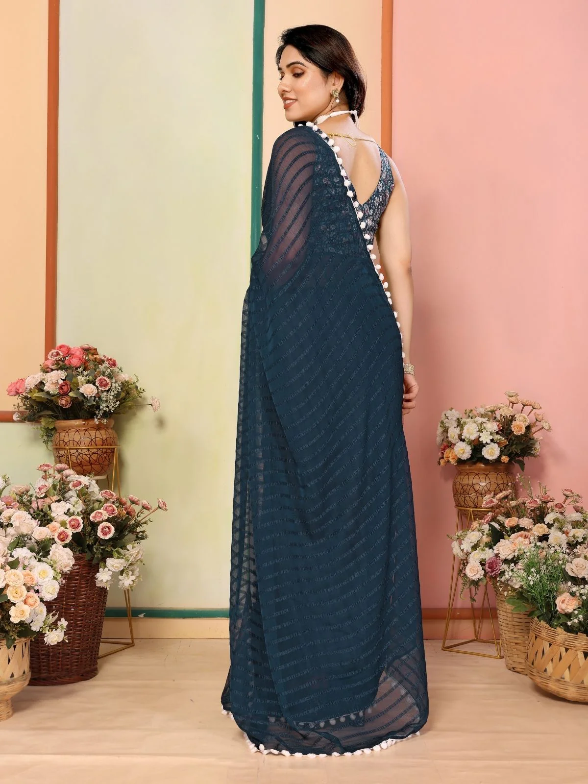 Odette Teal Blue Georgette Plain Saree For Women - Image 3