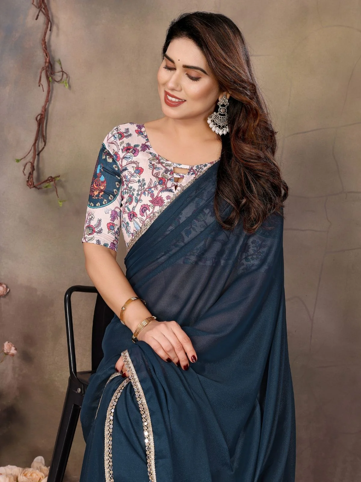 Odette Teal Blue Georgette Plain Saree With Unstitched Blouse For Women - Image 4