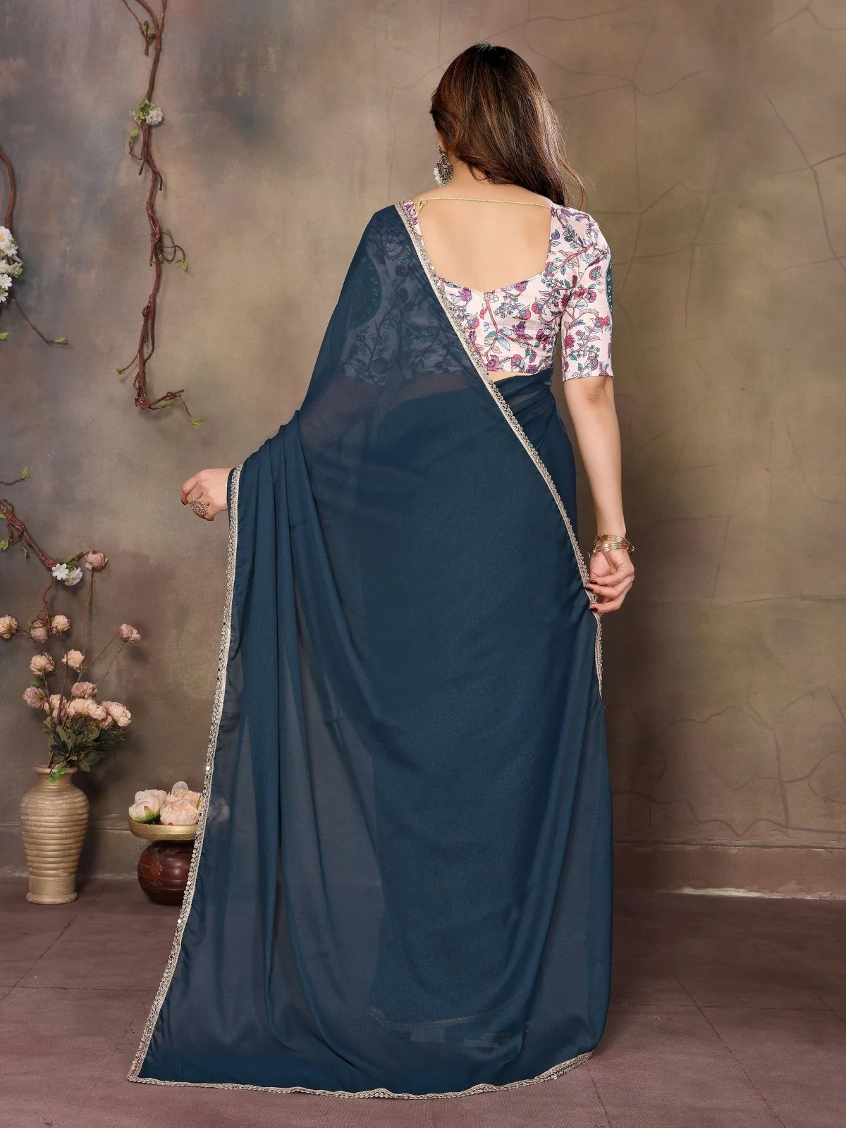 Odette Teal Blue Georgette Solid Saree For Women - Image 3