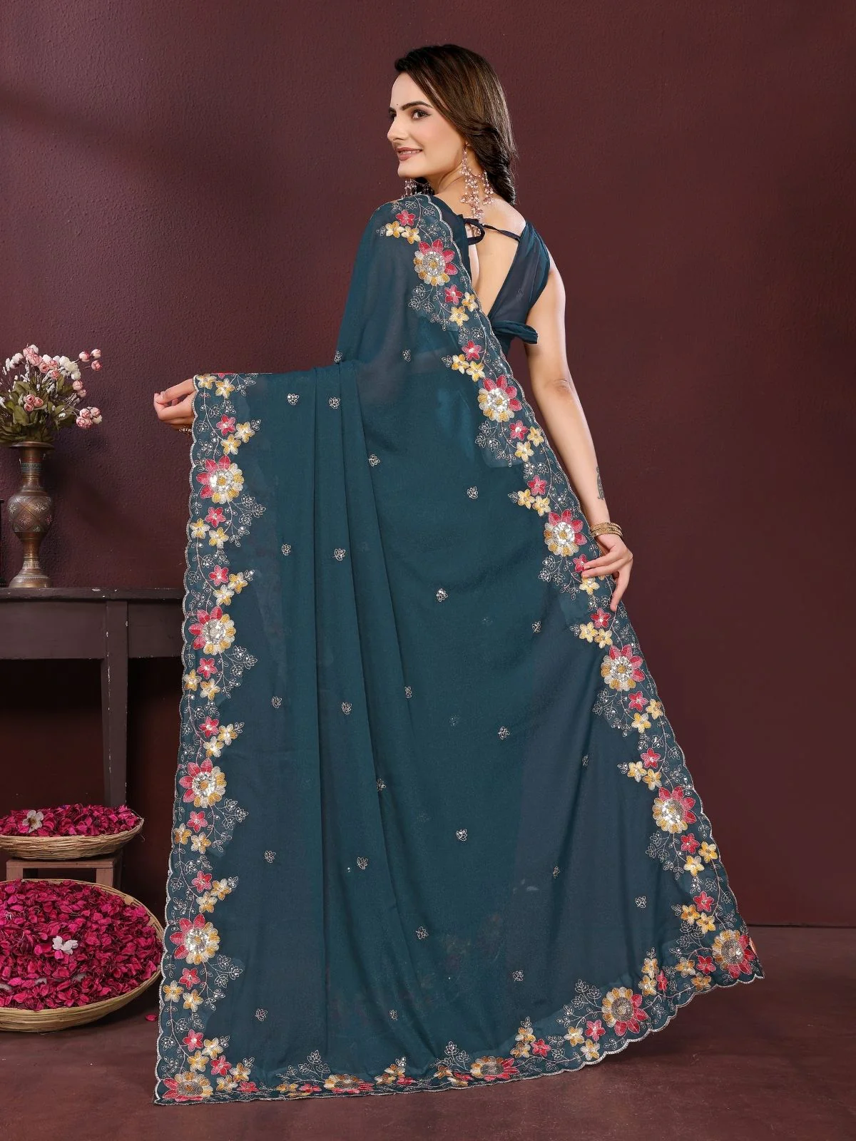 Odette Teal Blue Georgette Solid Saree For Women - Image 3