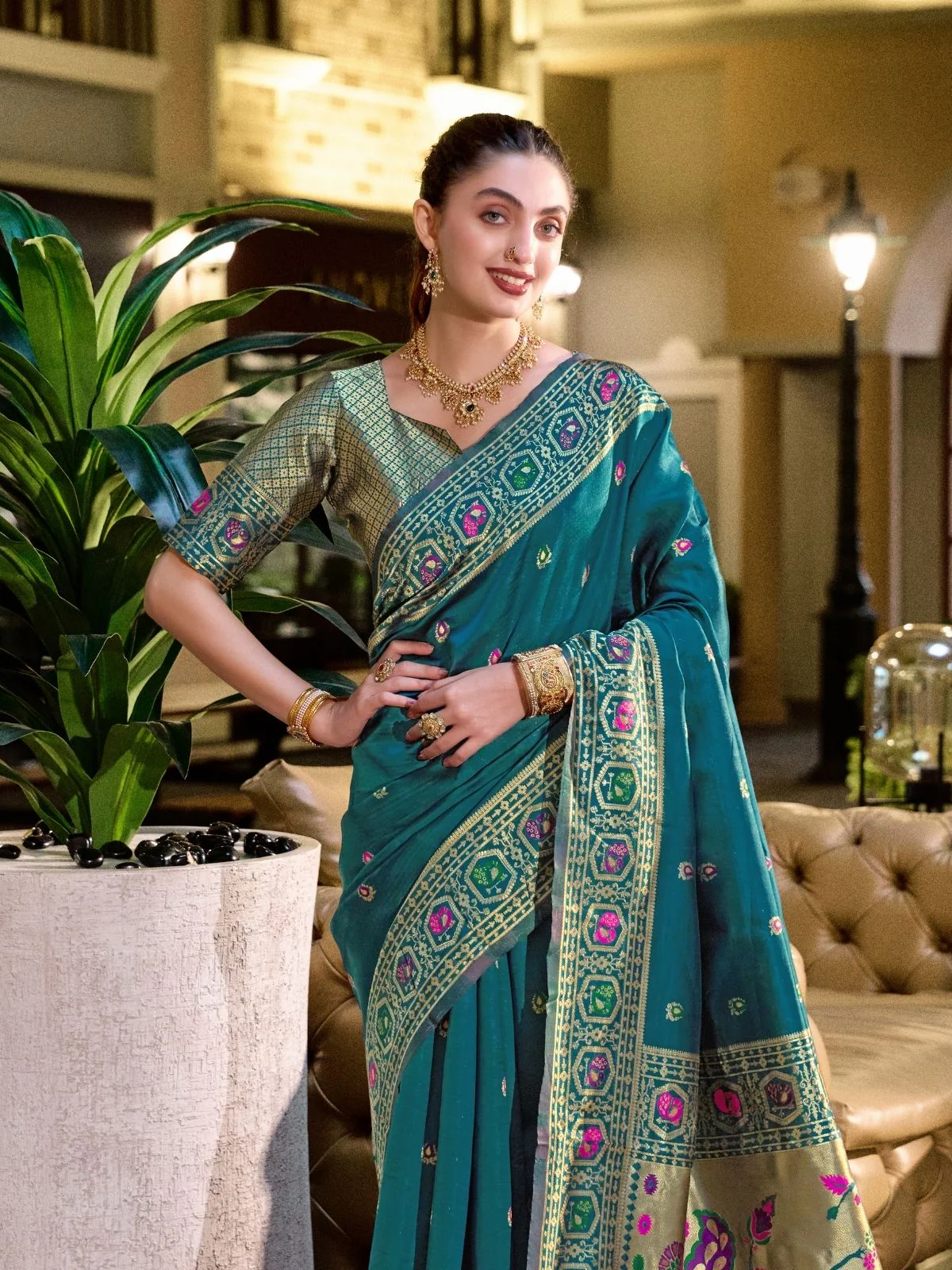 Odette Teal Blue Silk Woven Paithani Saree For Women - Image 5