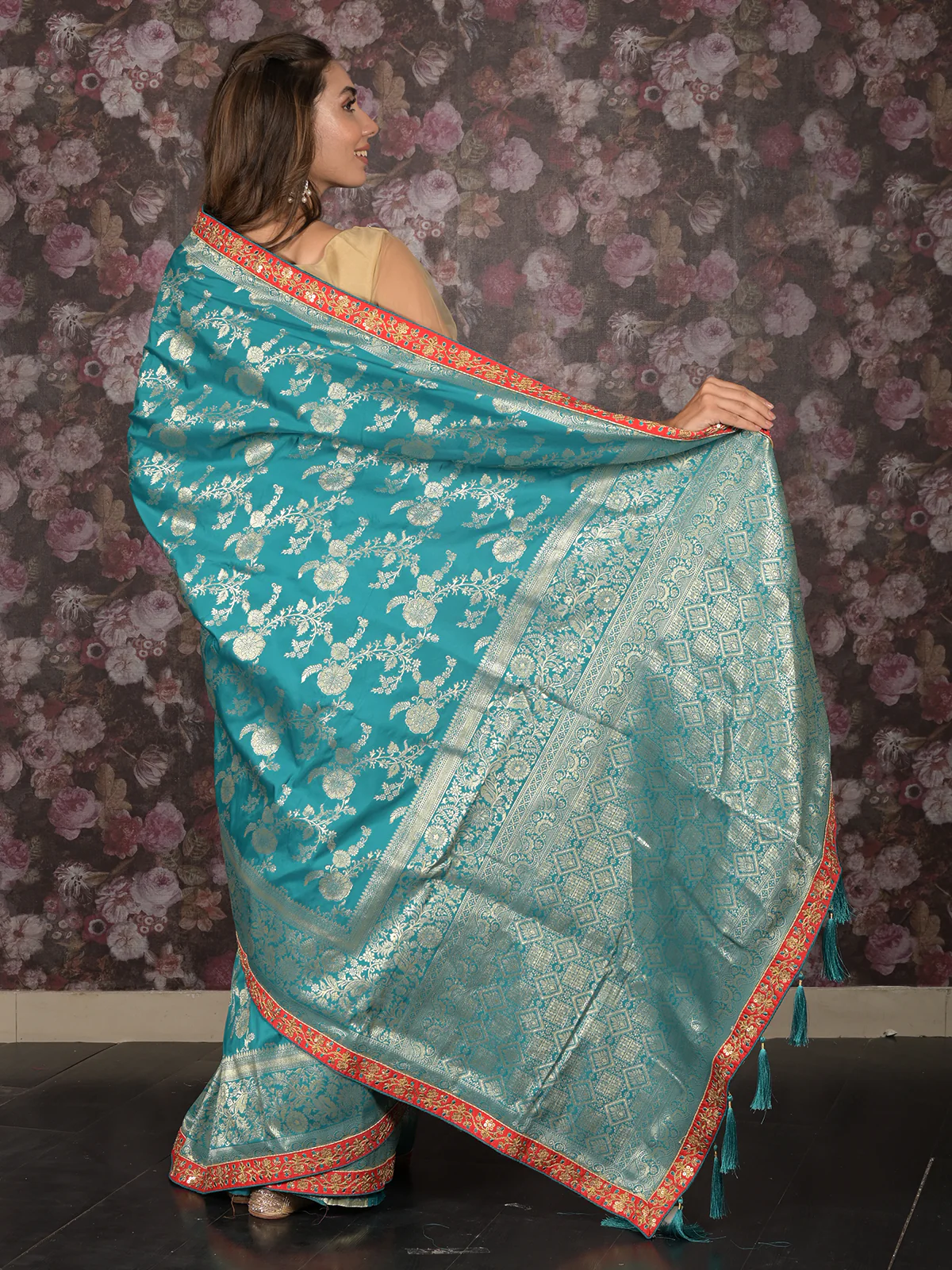 Odette Teal Ethnic Banarasi Silk Saree with Unstitched Blouse for Women - Image 3
