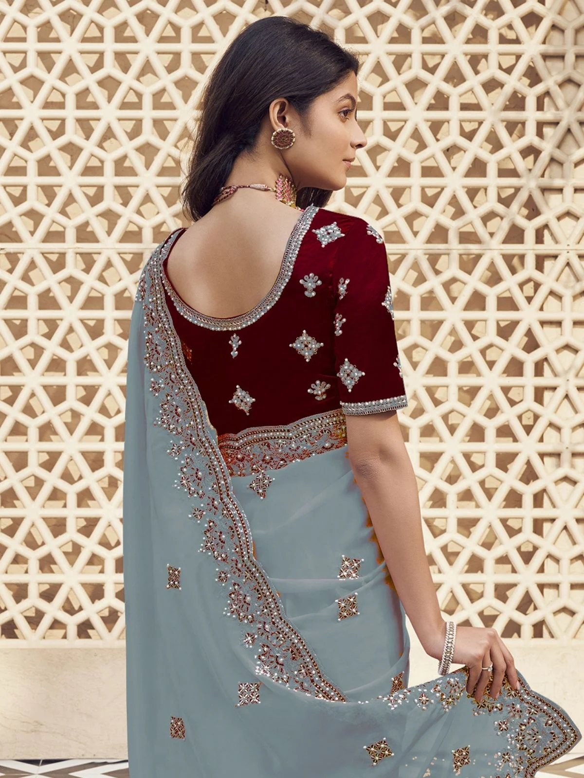 Odette Teal Georgette Embroidered Elegant Saree For Women - Image 2