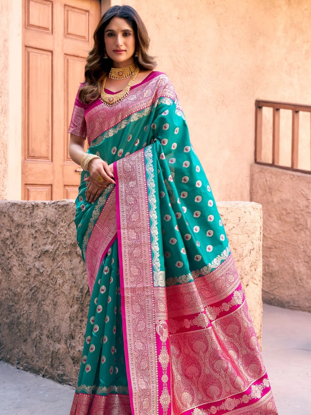 Odette Teal Green and Magenta Silk Blend Woven Saree For Women - Image 2