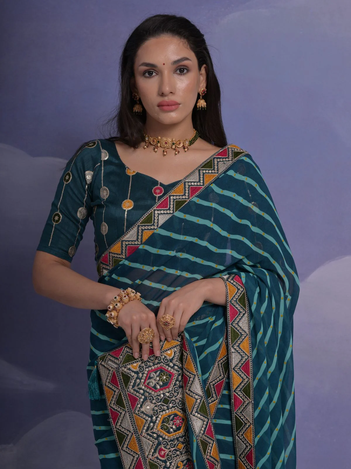 Odette Teal Printed Georgette Saree With Unstitched Blouse For Women - Image 3