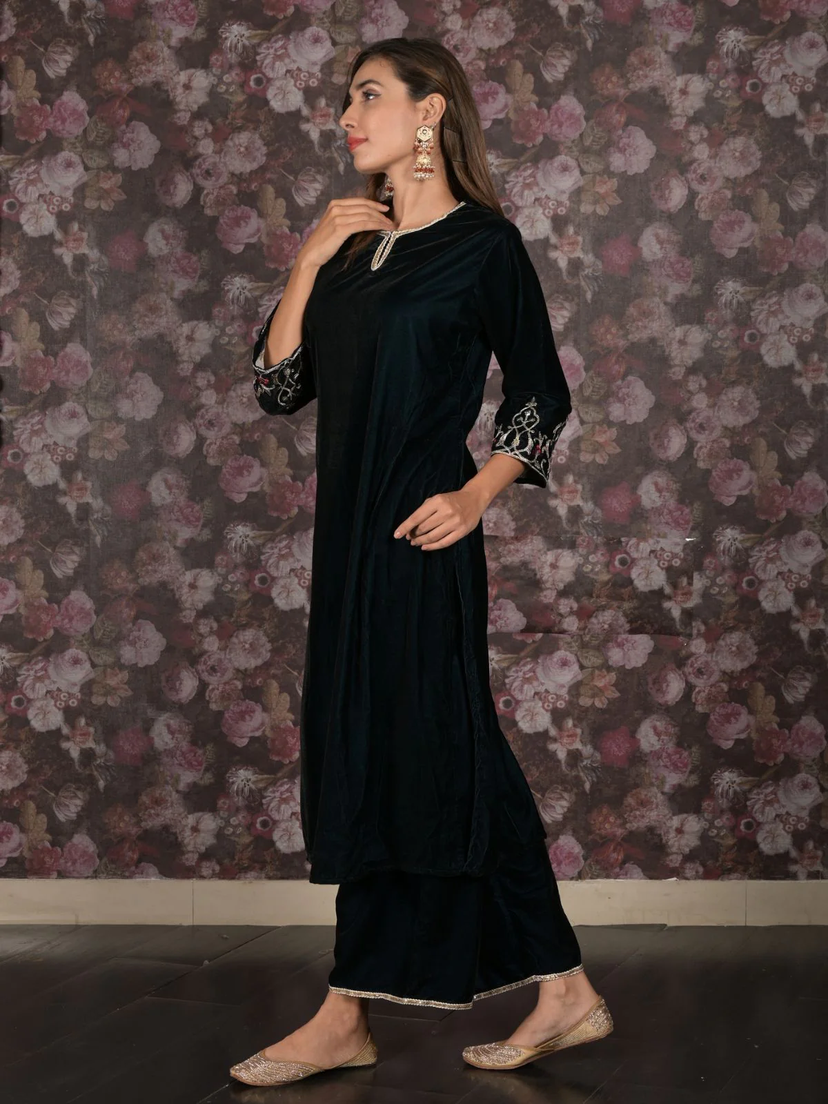 Odette Teal Sequins Embroidered Velvet Stitched Kurta Set for Women - Image 3