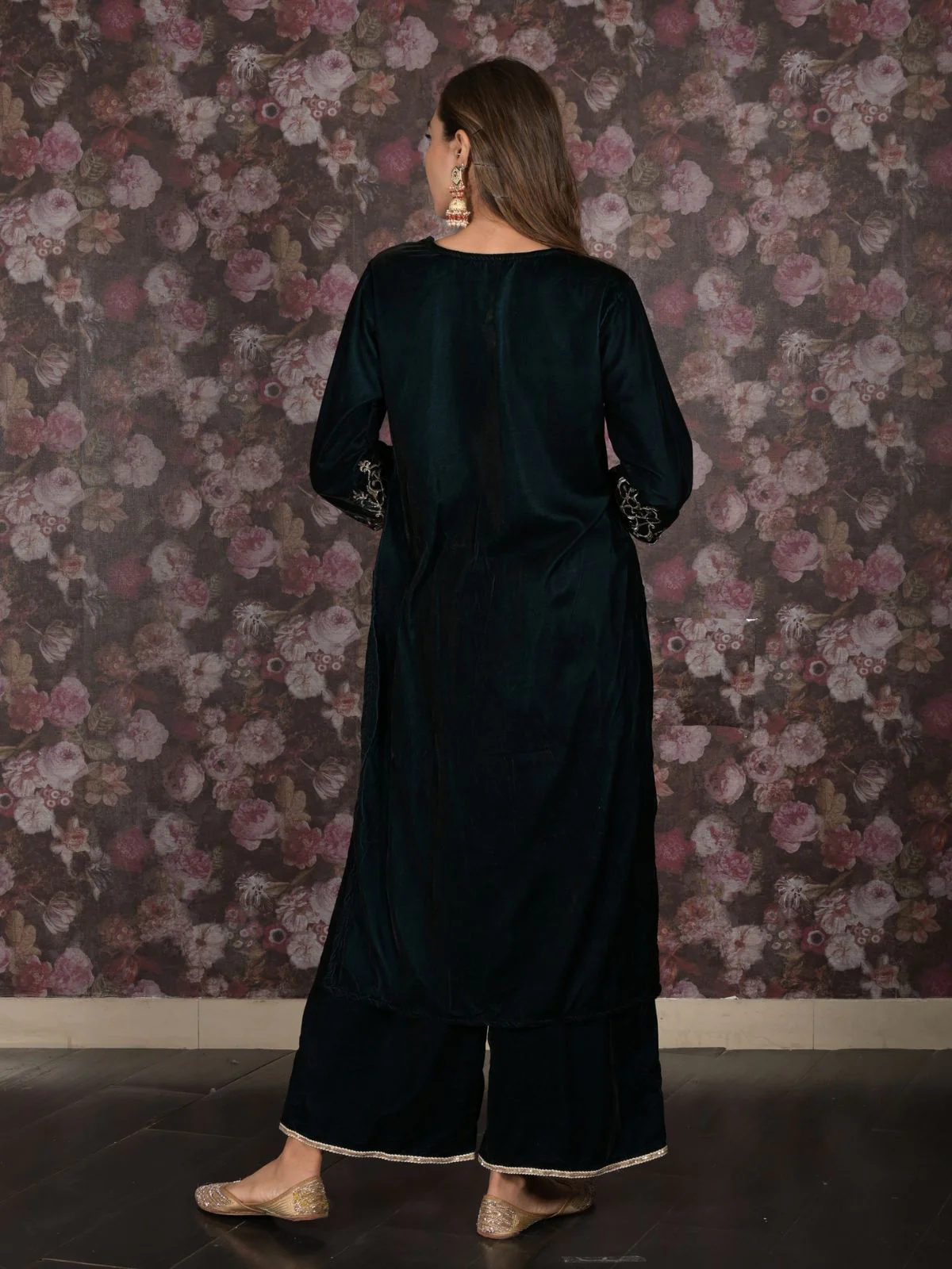 Odette Teal Sequins Embroidered Velvet Stitched Kurta Set for Women - Image 4