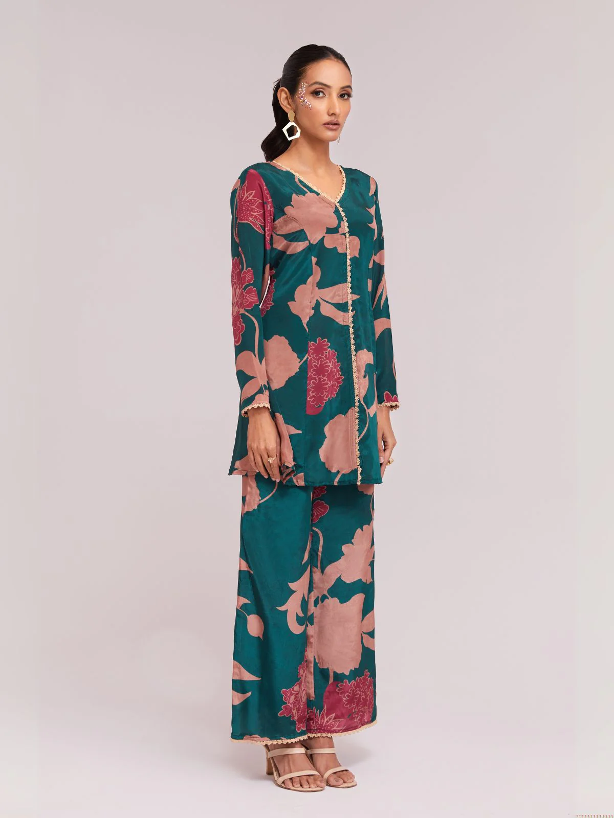 Odette Teal Silk Blend Printed Stitched Co-Ord Set For Women - Image 2