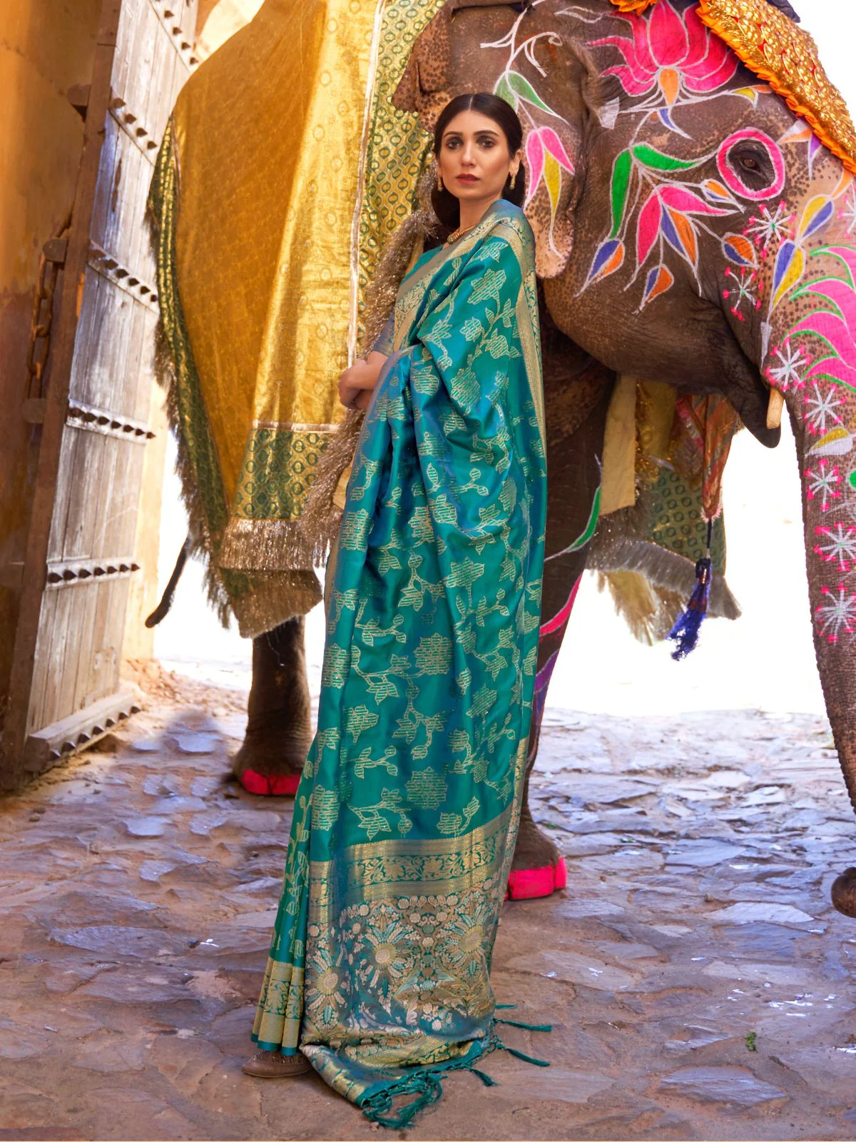 Odette Teal Woven Design Silk Blend Saree With Unstitched Blouse For Women - Image 2
