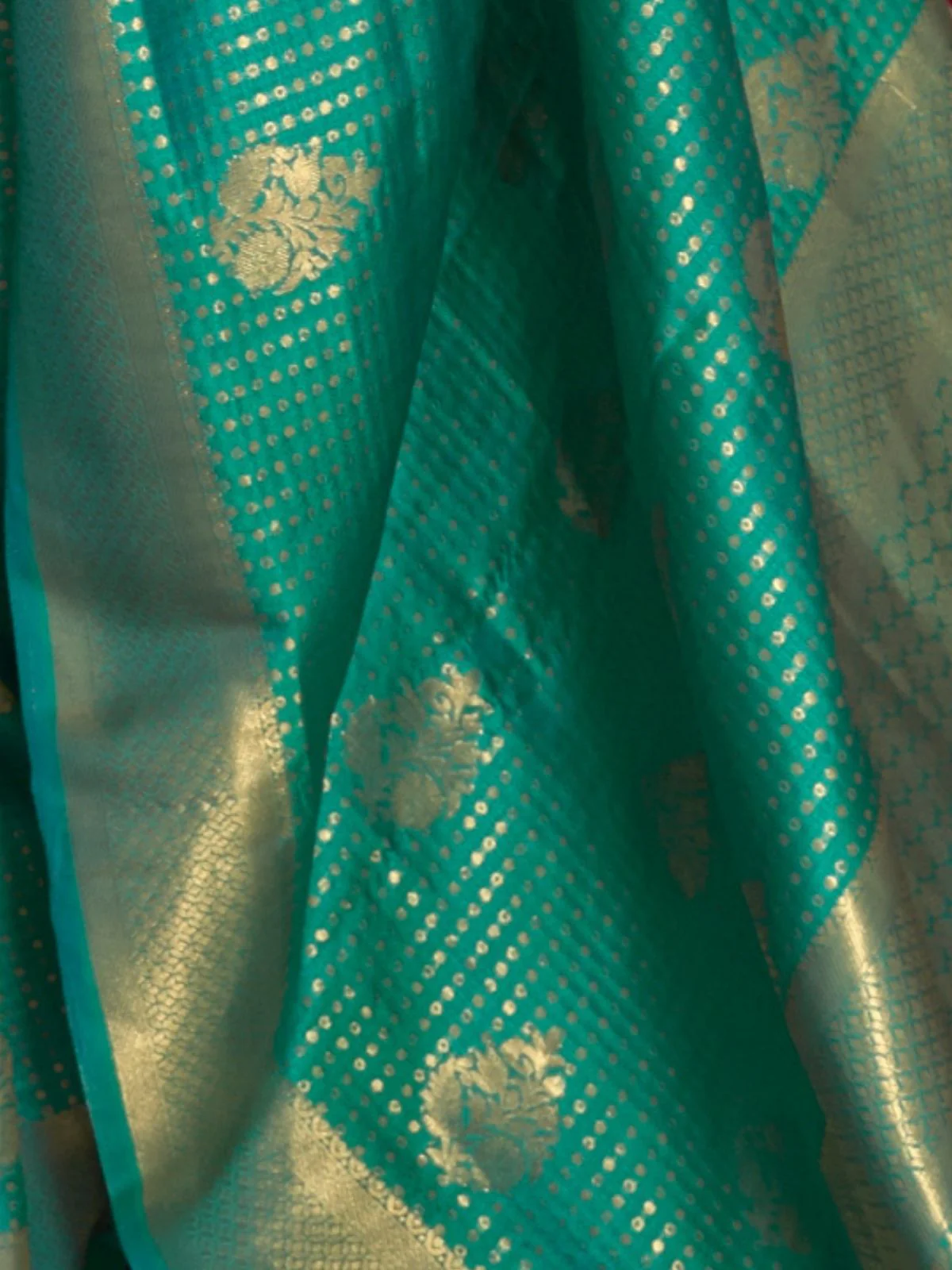 Odette Teal Woven Design Silk Blend Saree With Unstitched Blouse For Women - Image 3