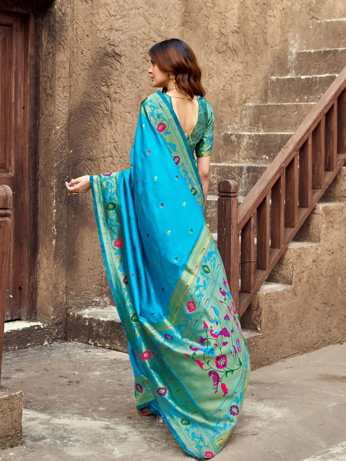 Odette Turquoise Blue Silk Woven Paithani Saree For Women - Image 4