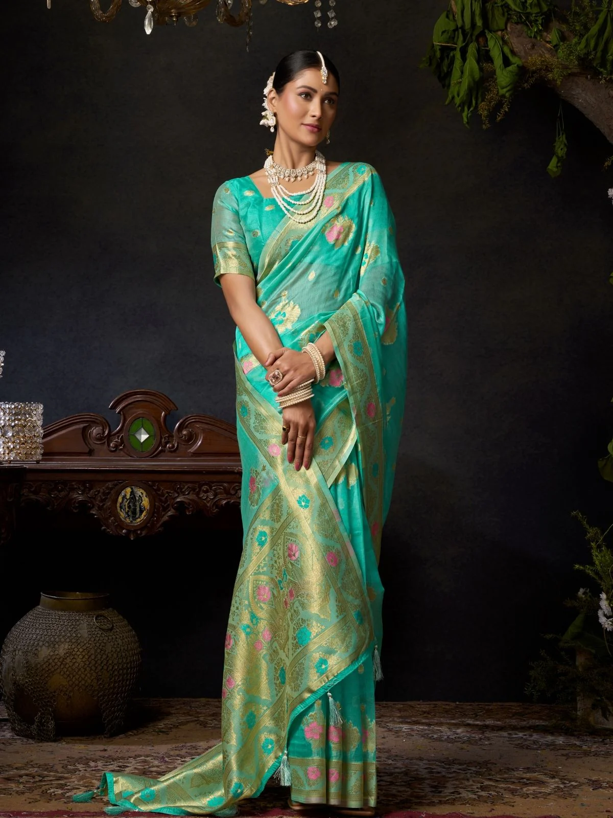 Odette Turquoise Silk Blend Woven Saree For Women - Image 3