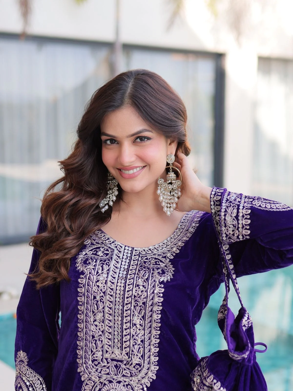 Odette Violet Velvet Embroidered Kurta Set For Women - Image 4