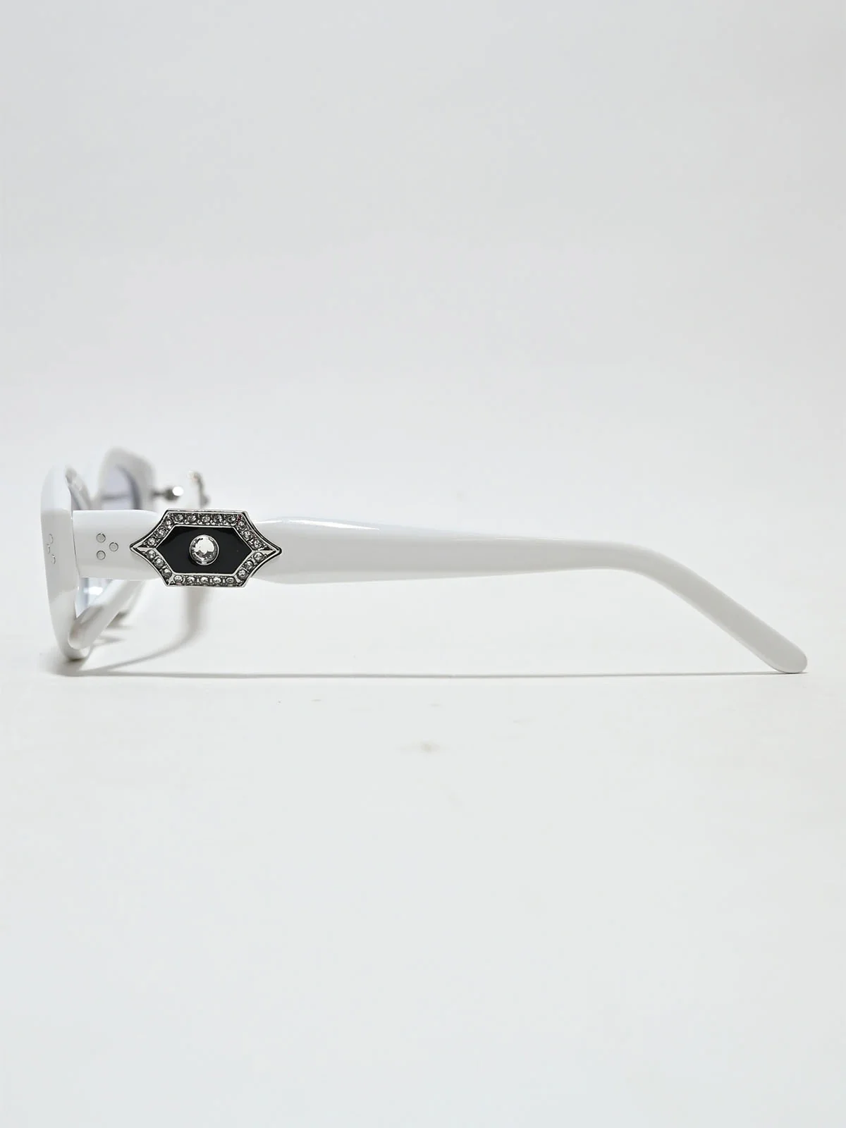 Odette White Acetate Embellished Sunglasses For Women - Image 4