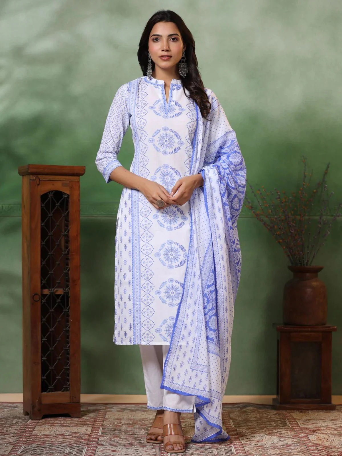 Odette White & Blue Viscose Printed Stiched Kurta Set For Women - Image 2